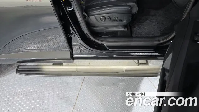 Genesis GV80 — Фото автомобиля 25