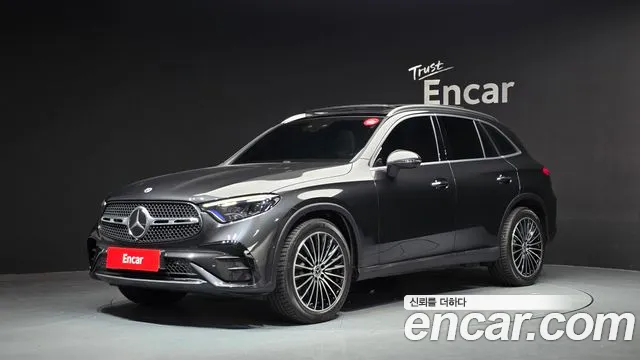 Фотография автомобиля — Mercedes-Benz GLC-Class