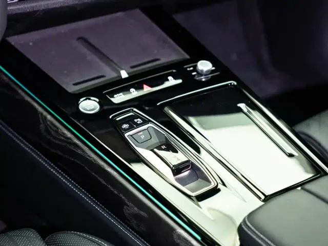 Audi A6L — Фото автомобиля 13
