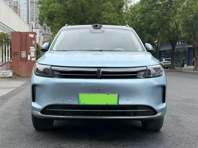 AITO Wenjie AITO M7 2024 1.5T Smart AWD Max Edition 5-Seater — Фото автомобиля 2