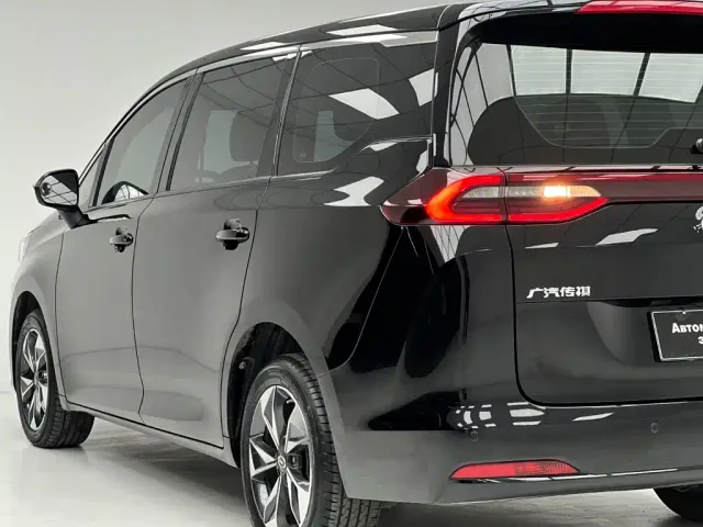 GAC Trumpchi M6 — Фото автомобиля 9