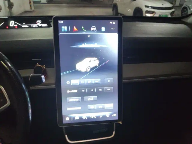 Nezha Auto Nezha V 2021 Long Range Entertainment Upgrade — Фото автомобиля 12