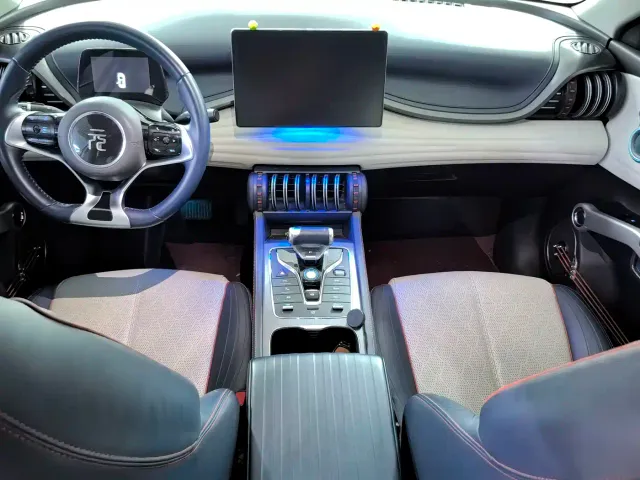 BYD Yuan PLUS — Фото автомобиля 8