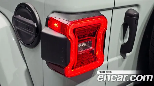 Jeep Wrangler JL — Фото автомобиля 22