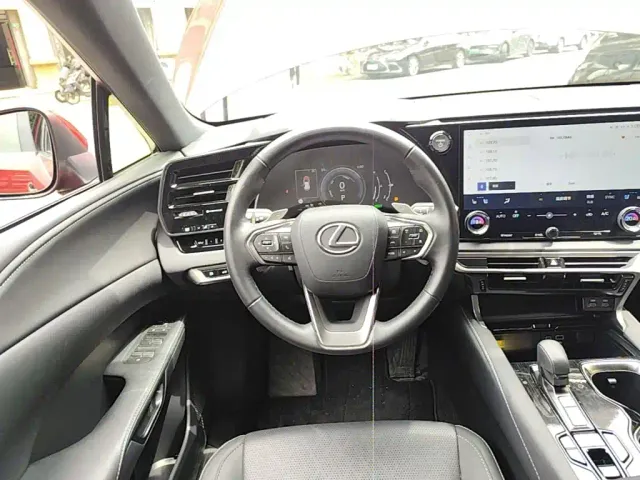 Lexus RX — Фото автомобиля 10