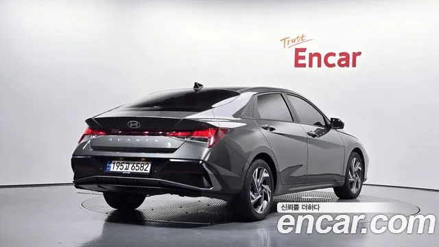 Hyundai AVANTE Новый Avante (CN7) — Фото автомобиля 2