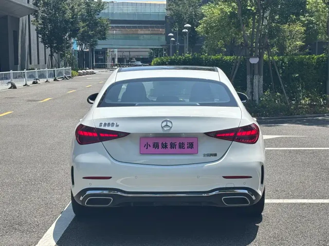 Mercedes-Benz C-Class — Фото автомобиля 24