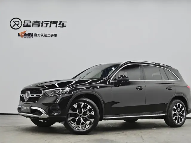 Фотография автомобиля — Mercedes-Benz GLC-Class