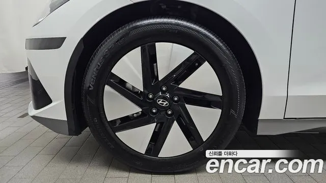 Hyundai Ioniq 6 — Фото автомобиля 5