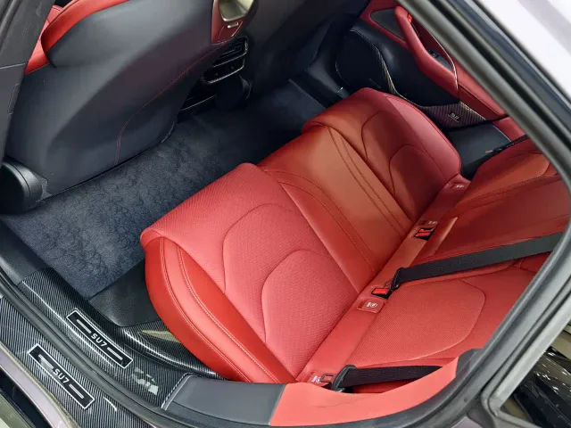Xiaomi SU7 — Фото автомобиля 11