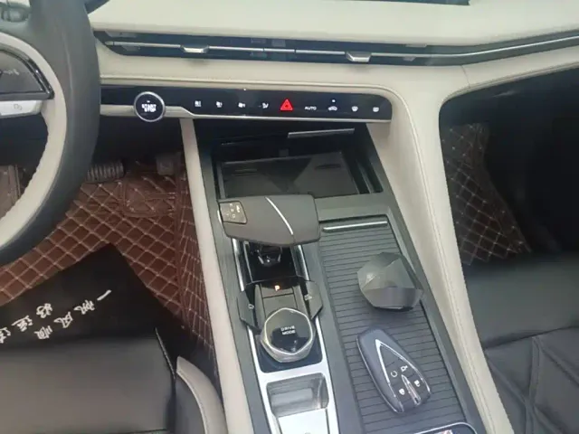 Changan CS75 Plus — Фото автомобиля 13