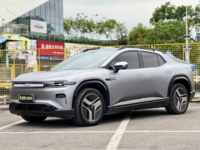 Фотография автомобиля — Changan Qiyuan E07