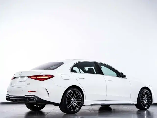 Mercedes-Benz C-Class — Фото автомобиля 6