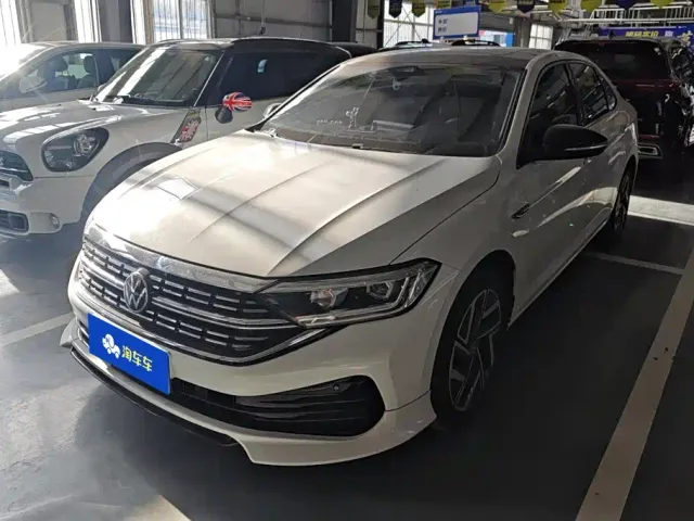 Фотография автомобиля — Volkswagen Sagitar