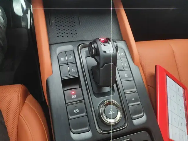 Haval H9 — Фото автомобиля 13