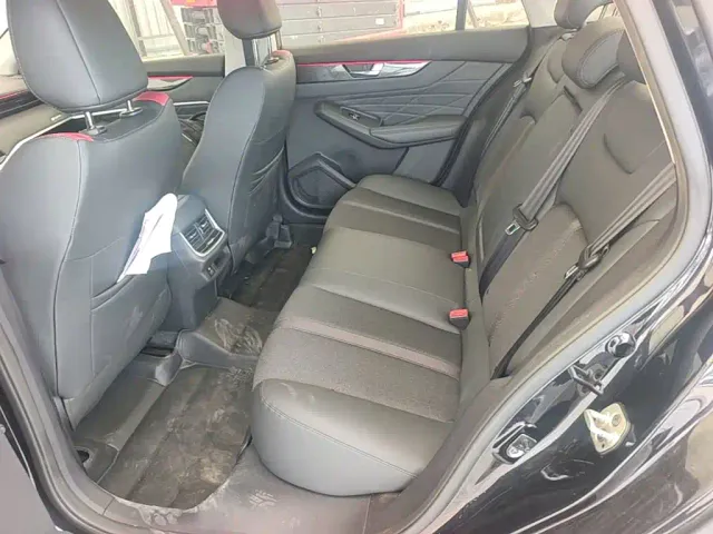 Dongfeng Yixuan MAX — Фото автомобиля 12