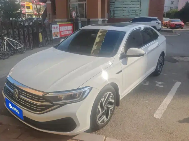 Фотография автомобиля — Volkswagen Sagitar