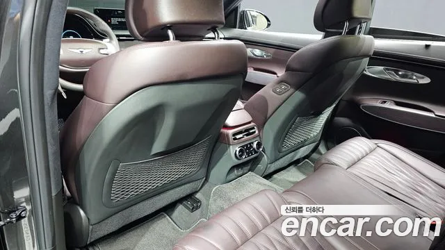 Genesis GV70 3.5T Бензин AWD — Фото автомобиля 26