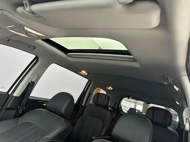 GAC Trumpchi M6 — Фото автомобиля 14