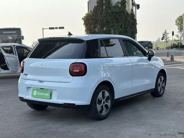 JAC Yiwei 3 — Фото автомобиля 6
