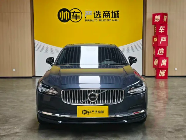 Volvo S90 — Фото автомобиля 3