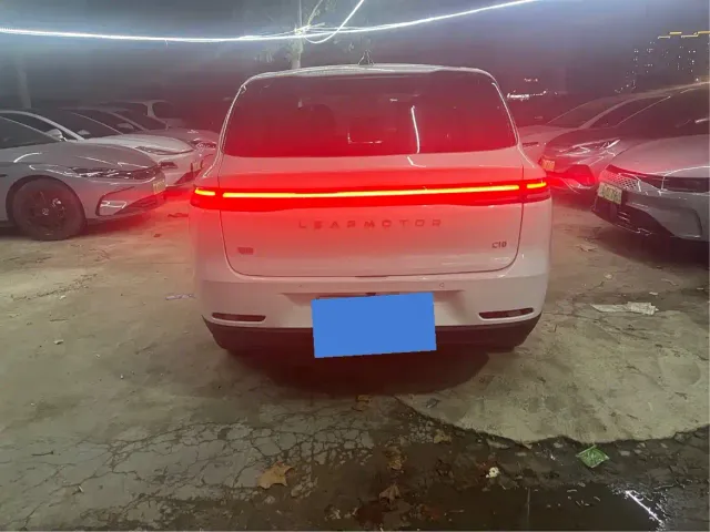 Leapmotor C10 — Фото автомобиля 7