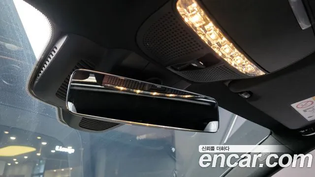 Mercedes-Benz E-Class — Фото автомобиля 26