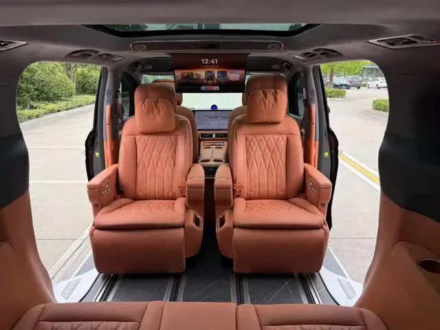 Zhijie Zunjie MPV 2026 Model High-End Edition — Фото автомобиля 6