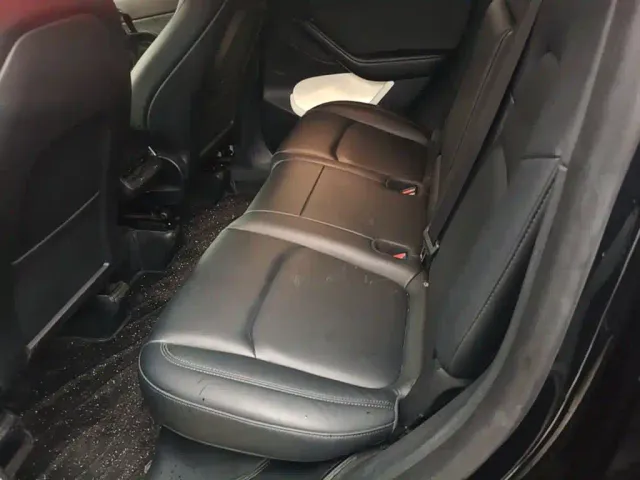 Tesla Model Y — Фото автомобиля 16