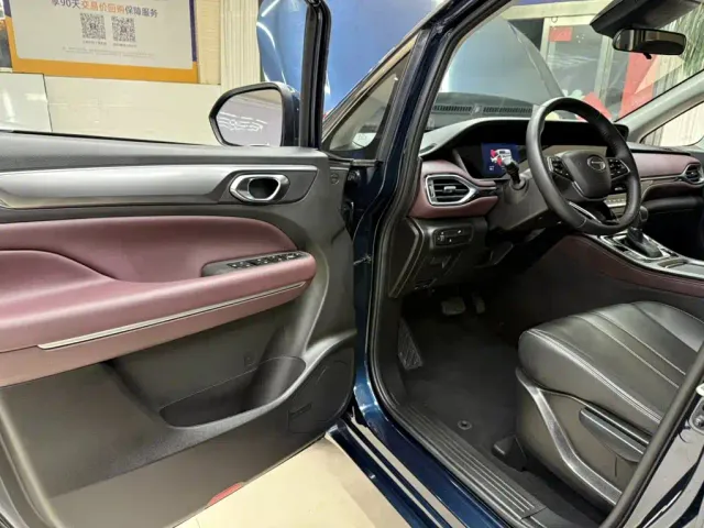 GAC Trumpchi M6 — Фото автомобиля 9