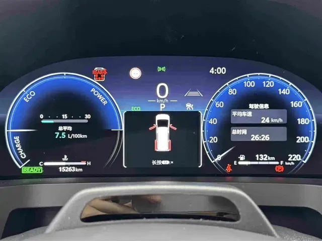 Toyota Alphard — Фото автомобиля 23