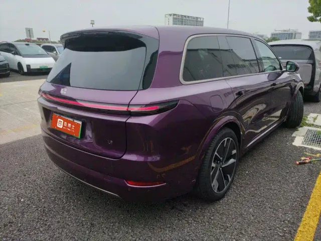 Li Auto L9 — Фото автомобиля 3
