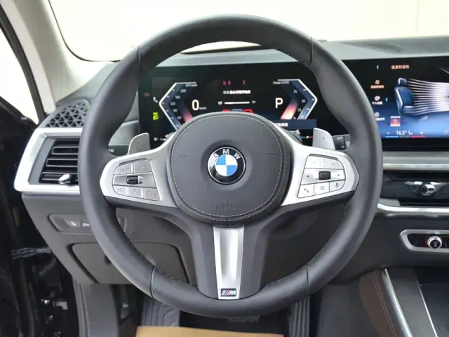 BMW X5 — Фото автомобиля 10