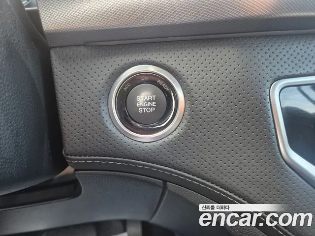 KG_Mobility_Ssangyong Rexton Новый Rexton Sport Khan Дизель 2.2 4WD — Фото автомобиля 17