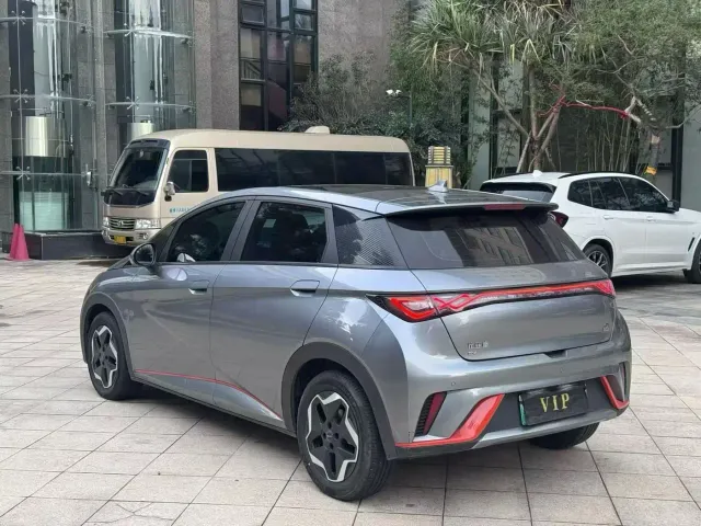 BYD Dolphin — Фото автомобиля 9