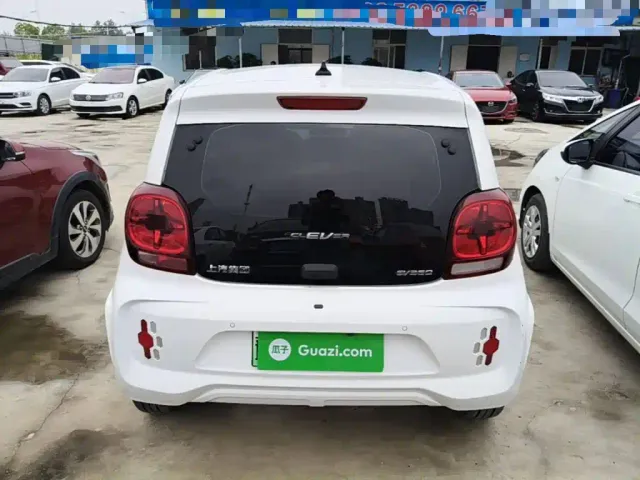 Roewe Clever — Фото автомобиля 5
