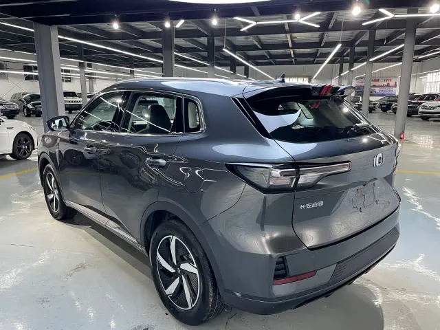 Changan Qiyuan Q05 — Фото автомобиля 15