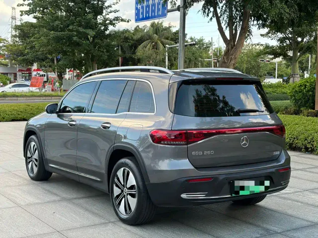 Mercedes-Benz EQB — Фото автомобиля 10