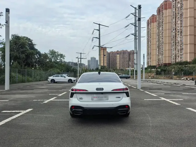 Audi A6L — Фото автомобиля 4