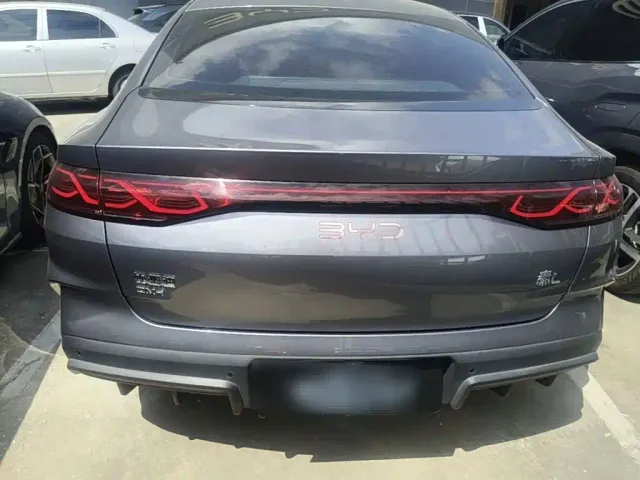 BYD Qin L — Фото автомобиля 5