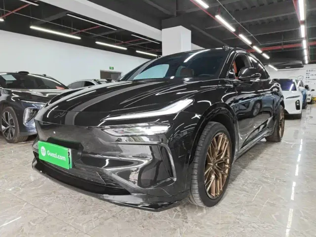 Фотография автомобиля — Onvo L60