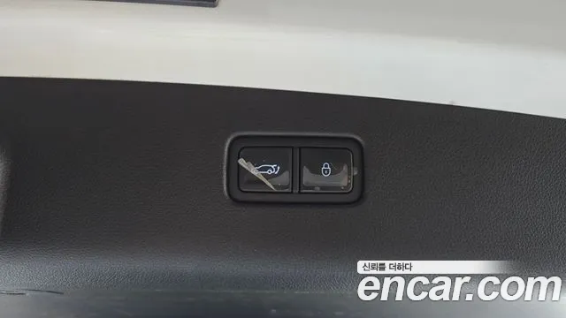 Genesis GV70 2.5T Бензин AWD — Фото автомобиля 16