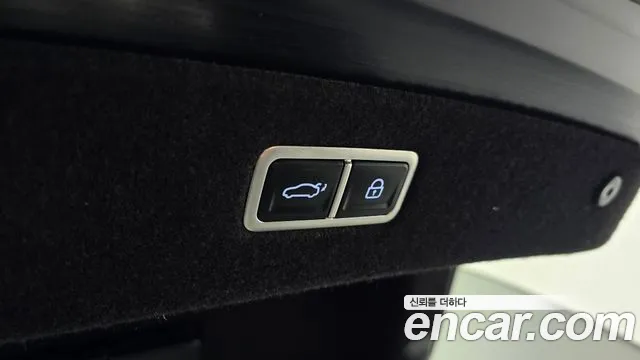 Genesis G90 Бензин 3.5 турбо AWD — Фото автомобиля 17