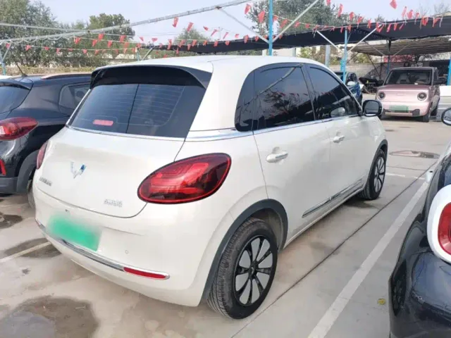 Wuling Bingo — Фото автомобиля 6