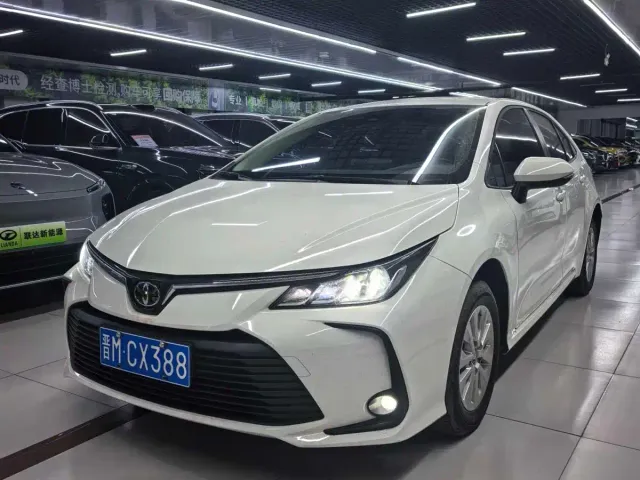Фотография автомобиля — Toyota Corolla