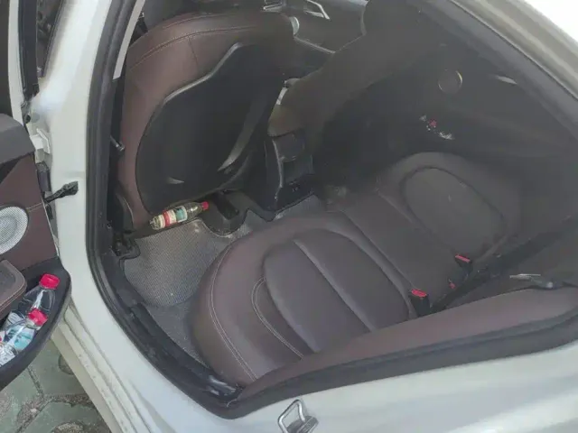 BMW 1 Series — Фото автомобиля 11