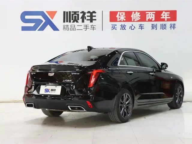 Cadillac CT4 — Фото автомобиля 5
