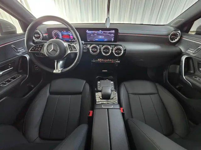 Mercedes-Benz A-Class — Фото автомобиля 9