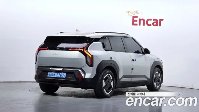 Kia EV3 — Фото автомобиля 2
