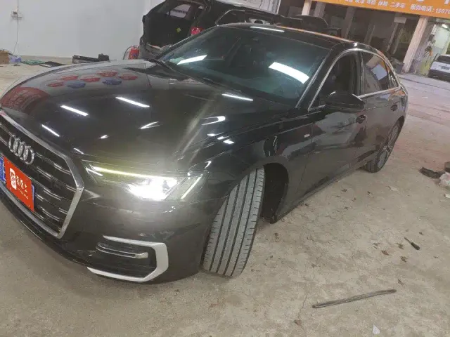 Фотография автомобиля — Audi A6L